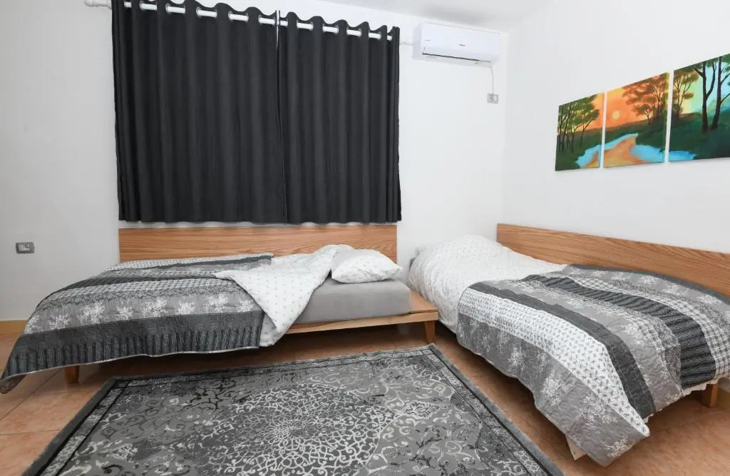 Rondine Studio Apartment