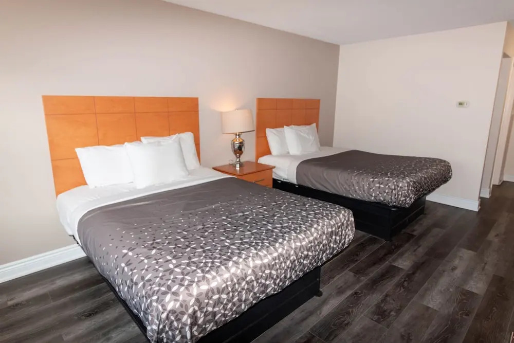 Borden Inn and Suites