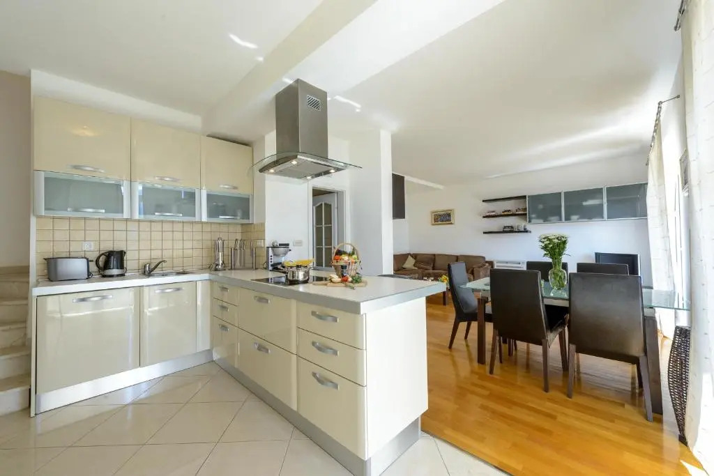 Villa Sana Via