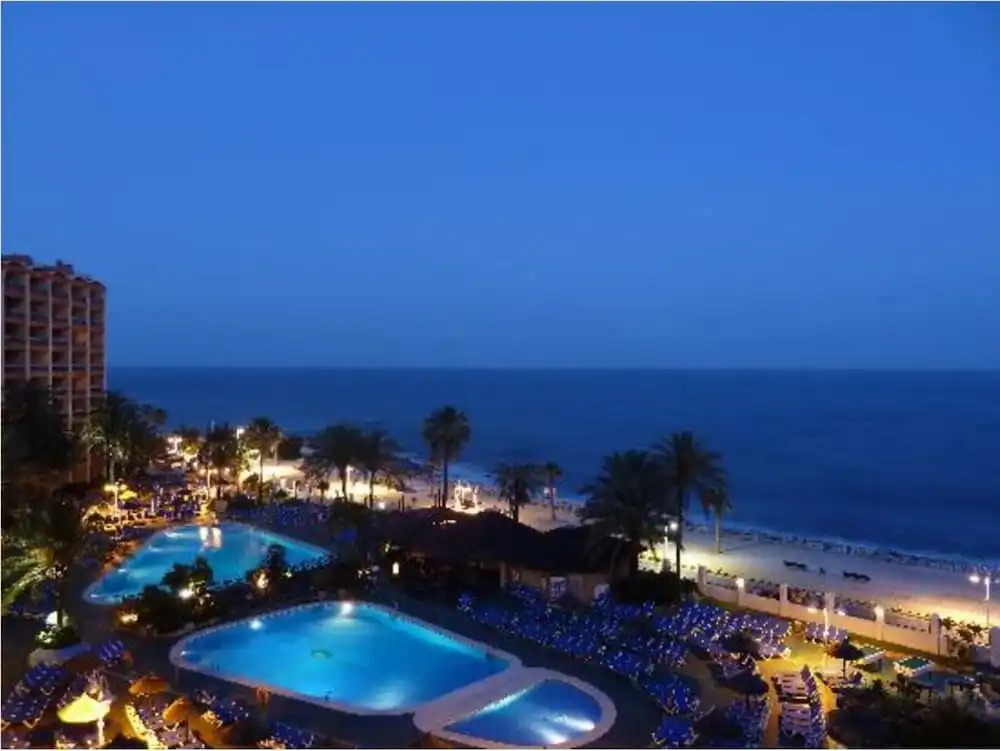 Waterfront Hotel Sunset Beach Apartment