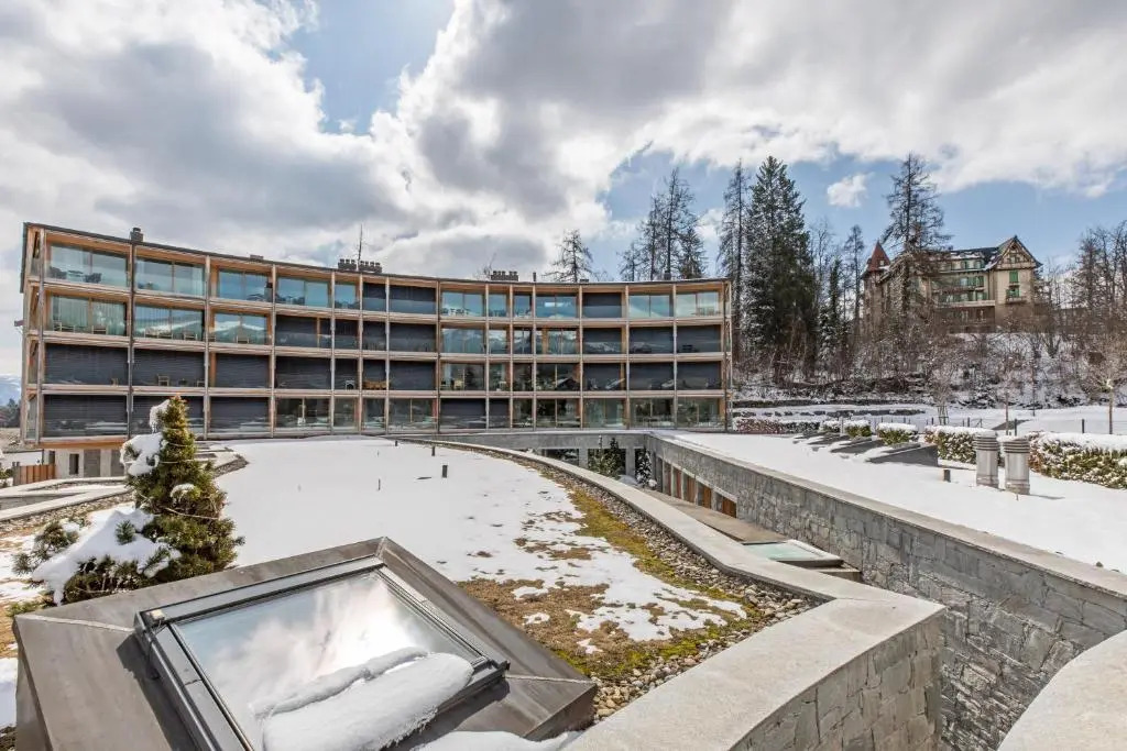 Edelweiss Mountain Suites 04-05