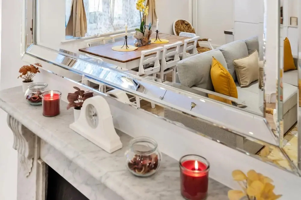 3 Bedroom 2 Bathroom Victorian Flat in Kensington