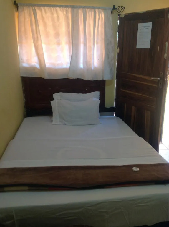 Mopees Lodge