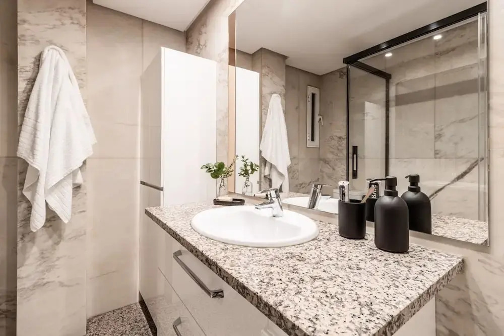Arzano - 4 Bedrooms and Office in Castilla