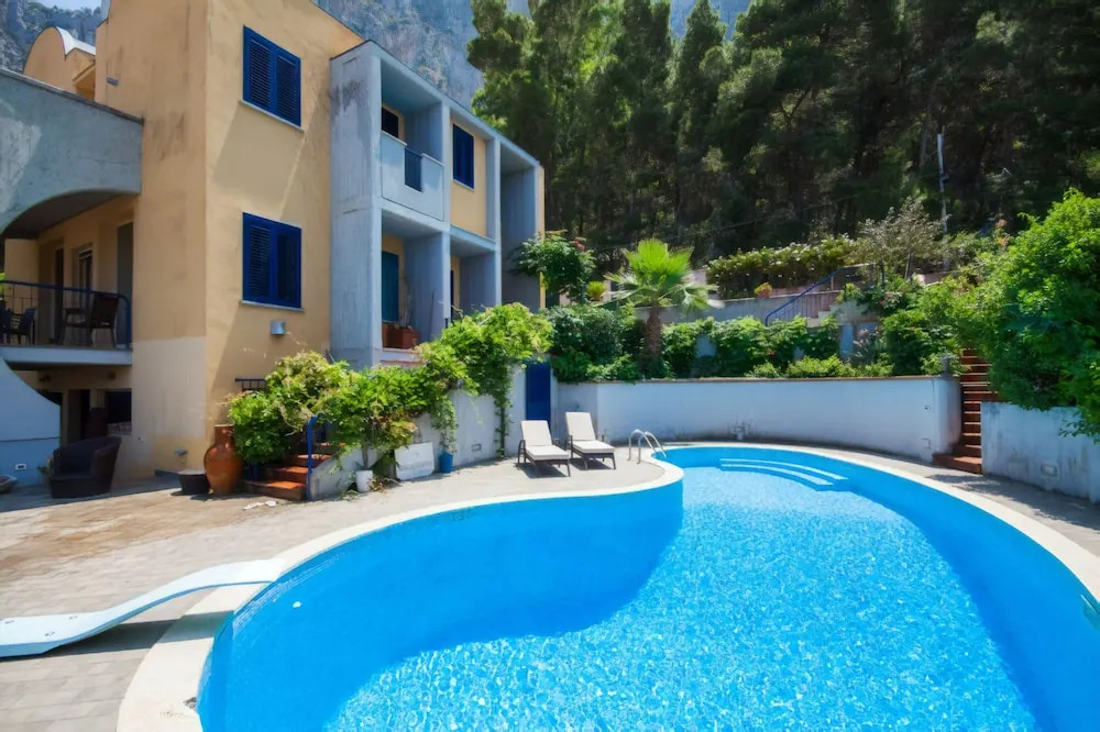 Sea view Villa with pool