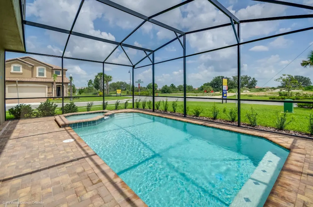 Solterra - 5569 Misty Oak Circle