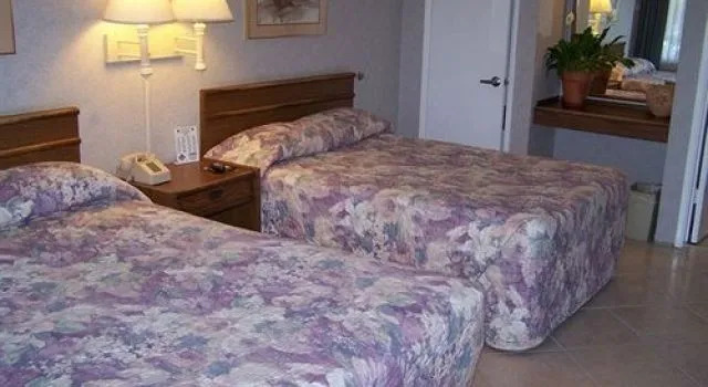 Fiesta Inn & Suites