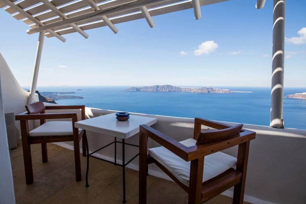 Afroessa Hotel by Caldera Houses