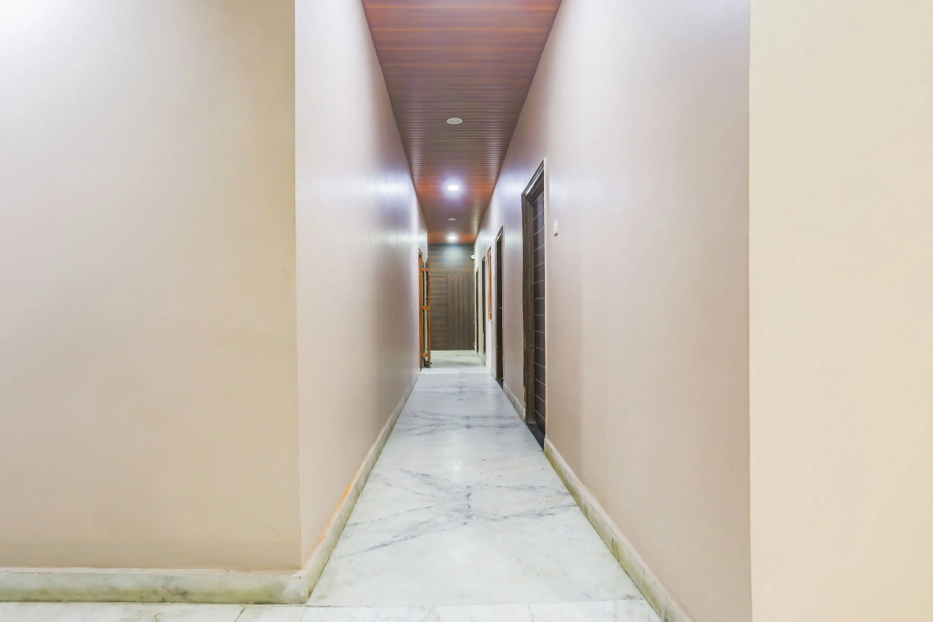 OYO Collection O Jagannath Mandir Road Formerly Paradise Residency