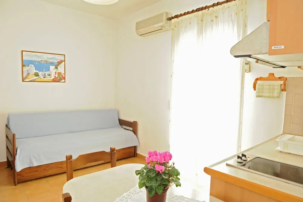Tilemachos Rooms & Studios