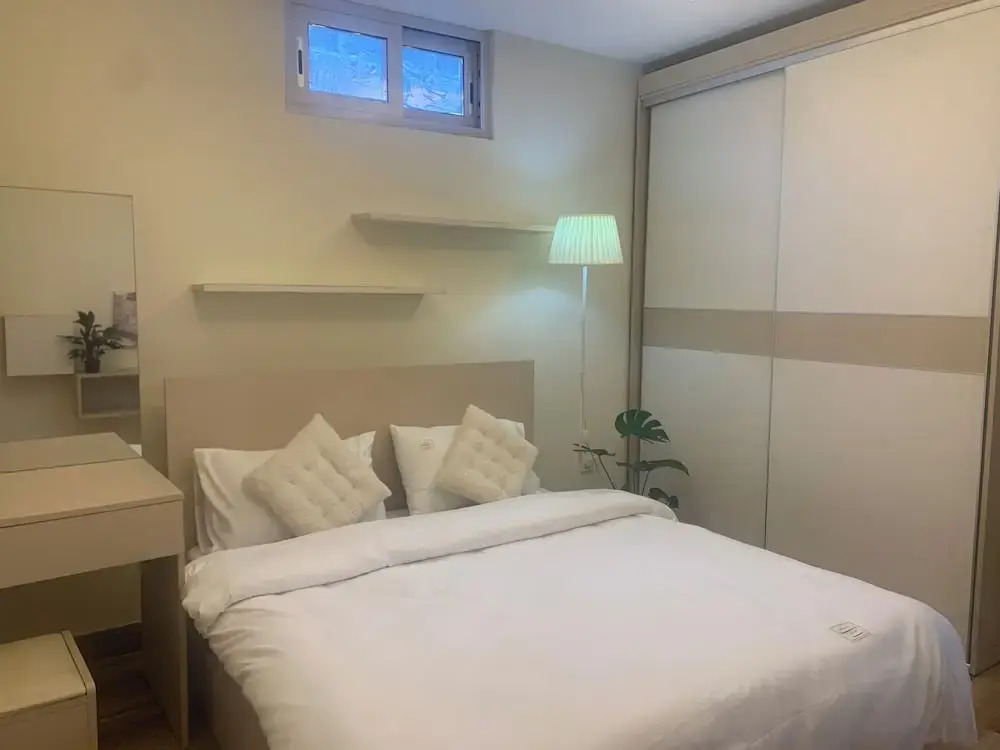 Holly Apartment - Truc Bach Lake