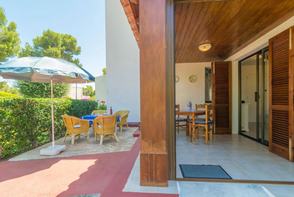 ENCINAS 1 - Apartment with terrace in Port De Pollença. Free WiFi