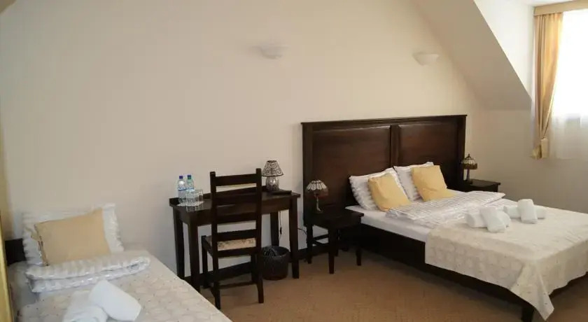 Tawerna Hotel