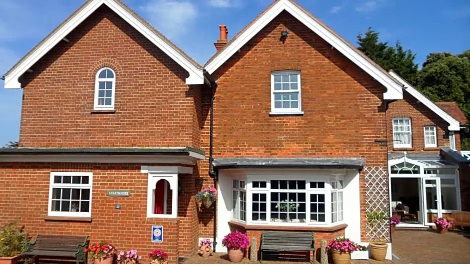 Strathmore Bed  Breakfast