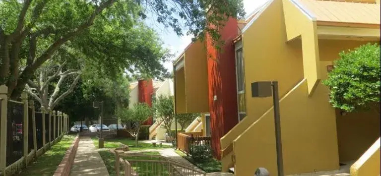 Orangewood Suites