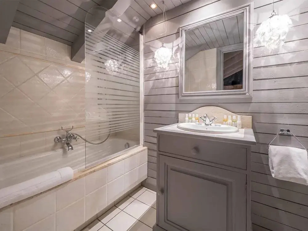 Chalet in Meribel Village Near Ski Lifts