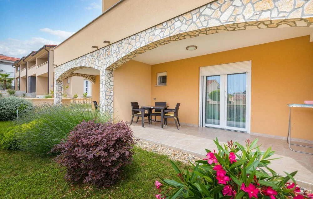 Four-Bedroom Holiday Home In Vodnjan