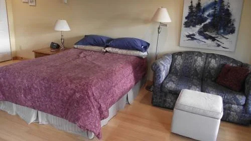 Secret Cove Cottage Suites