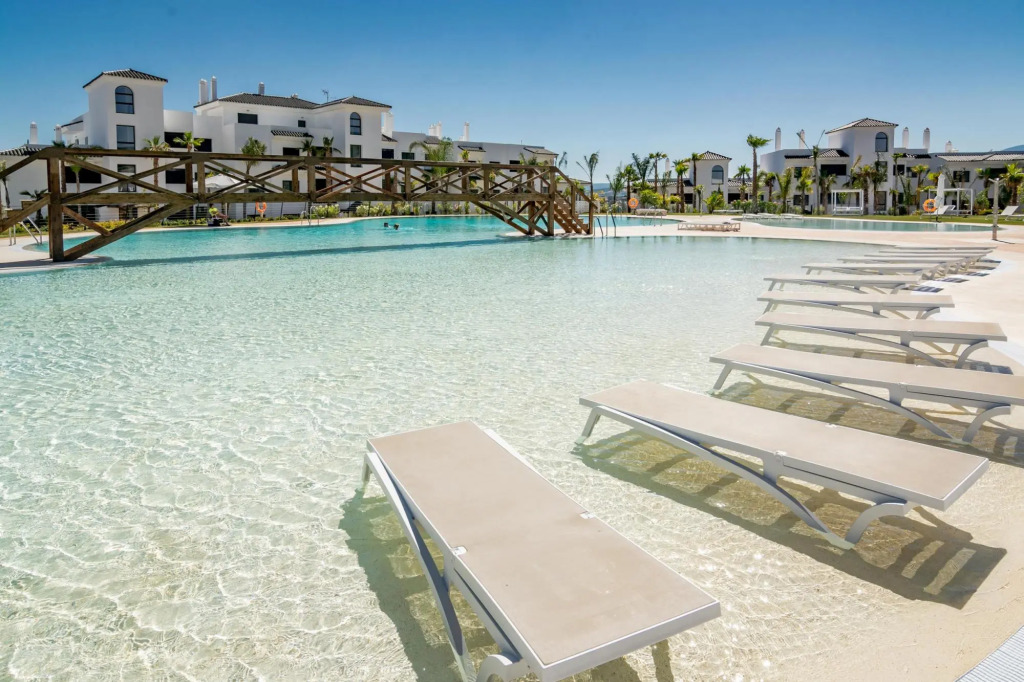 LAE13.1D- Apotel  Estepona hills by Roomservices