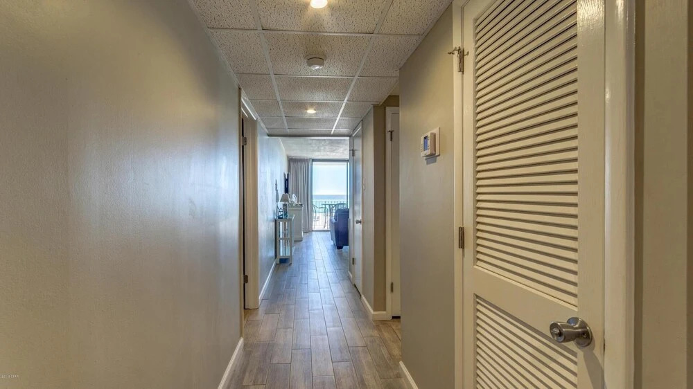Edgewater Windward B-105