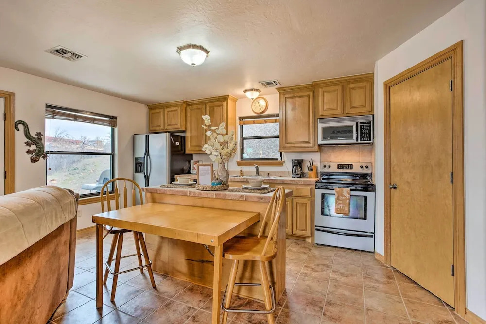 Medicine Park Cabin Rental w/ Mountain View