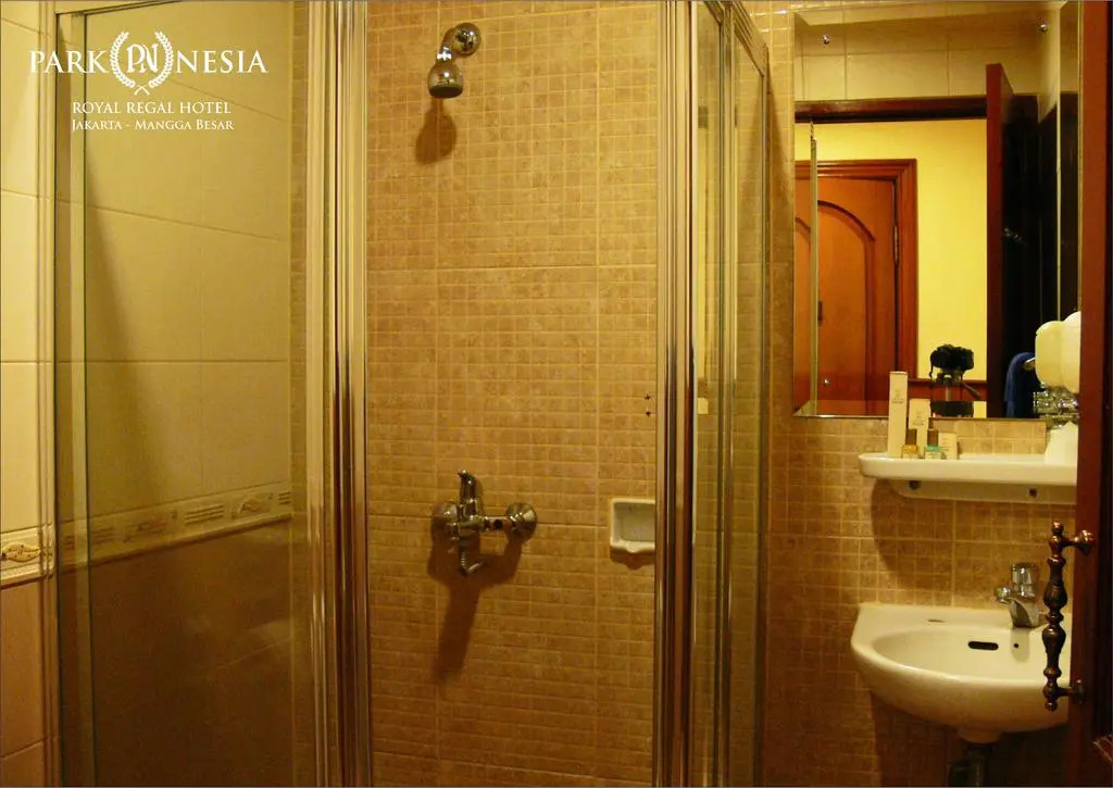 Royal Regal Hotel
