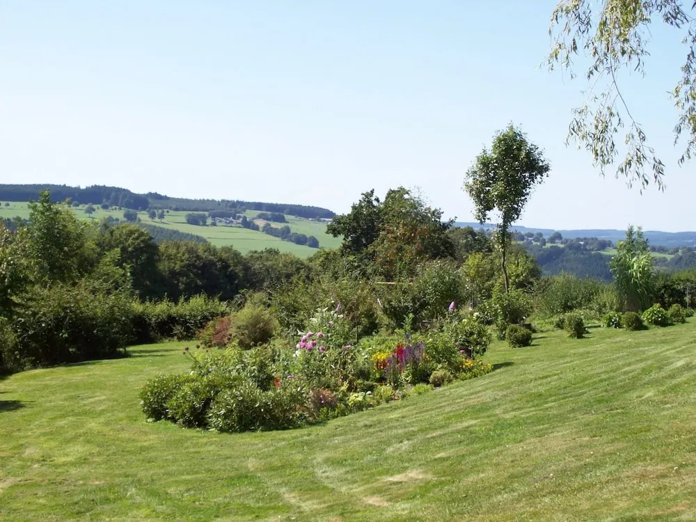 Farm With Lovely Panoramic Views