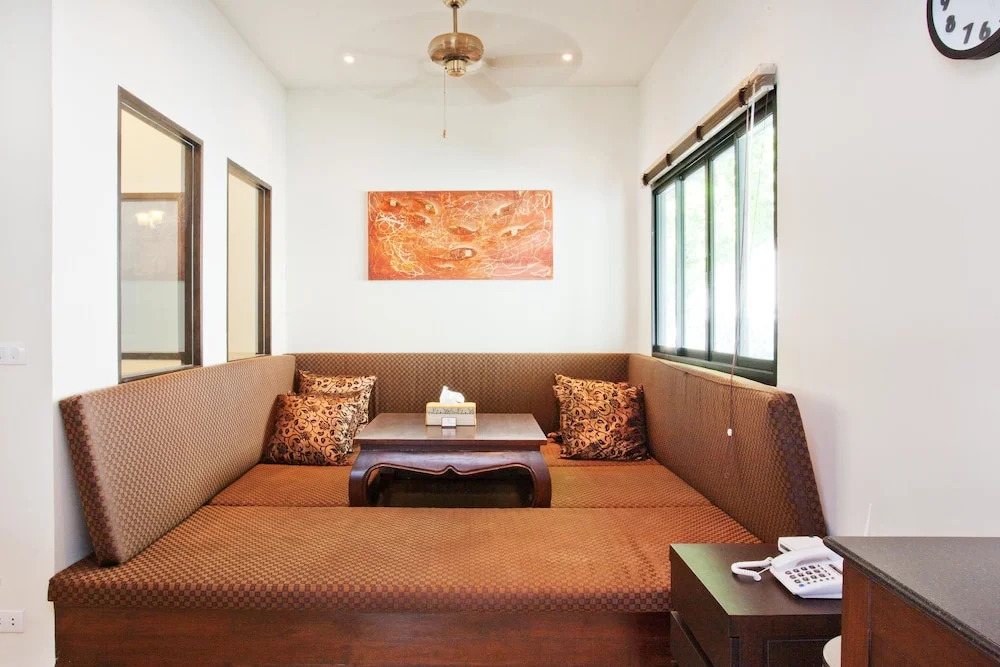Villa Waew Opal 6 Bed Grand Property with In House Staff