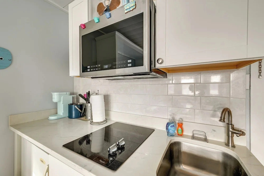 Prime Walkable Location! 2-unit Ocean City Getaway