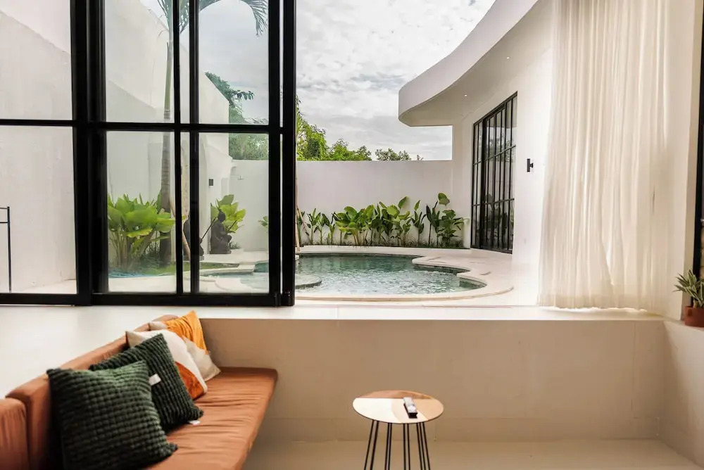 Tropical 2BR Private Villa, 6min Pererenan Beach