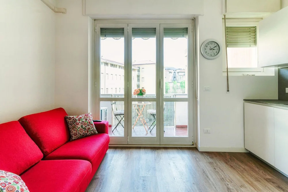 JOIVY Superb Flat W/Balcony