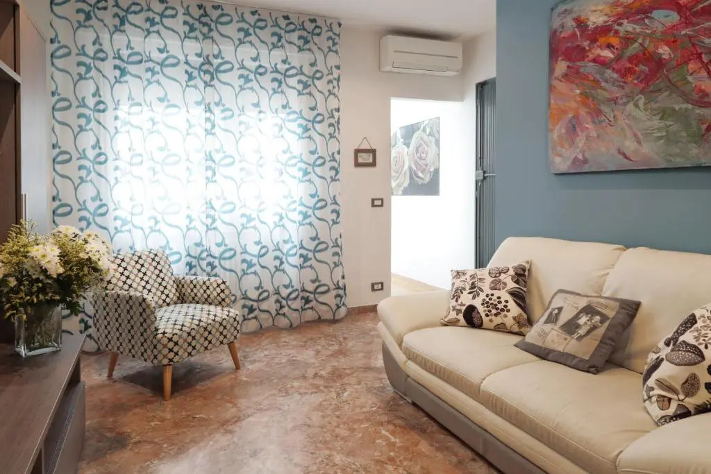 Appartamento centralissimo con 2 camere e 2 bagni