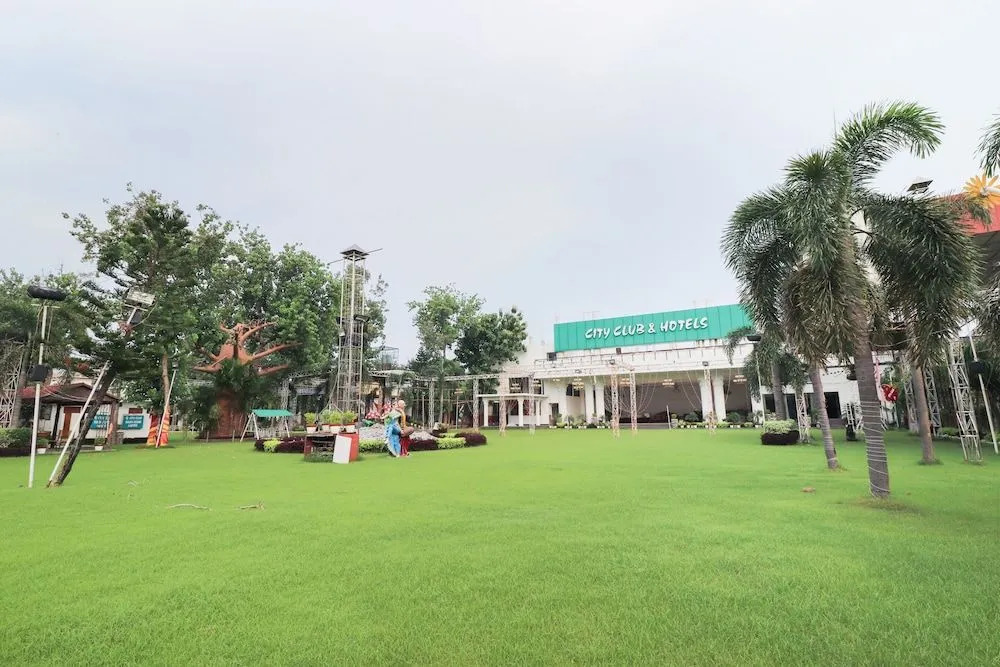 Oyo 60162 City Club And Hotels