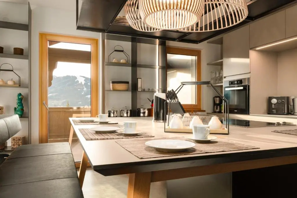 Designferienhaus Luxus Bergchalet XXL Ski In-Out Snow Space Wagrain Flachau