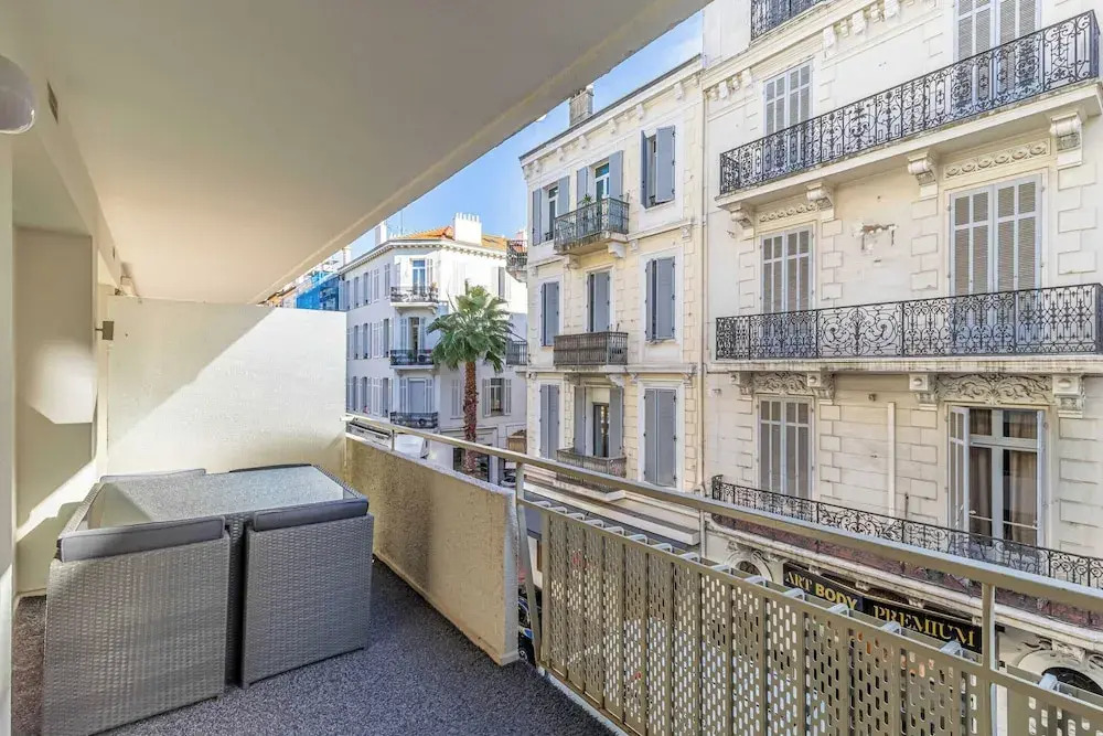 Nice Apartment With Balcony - Center Cannes 1br/4p