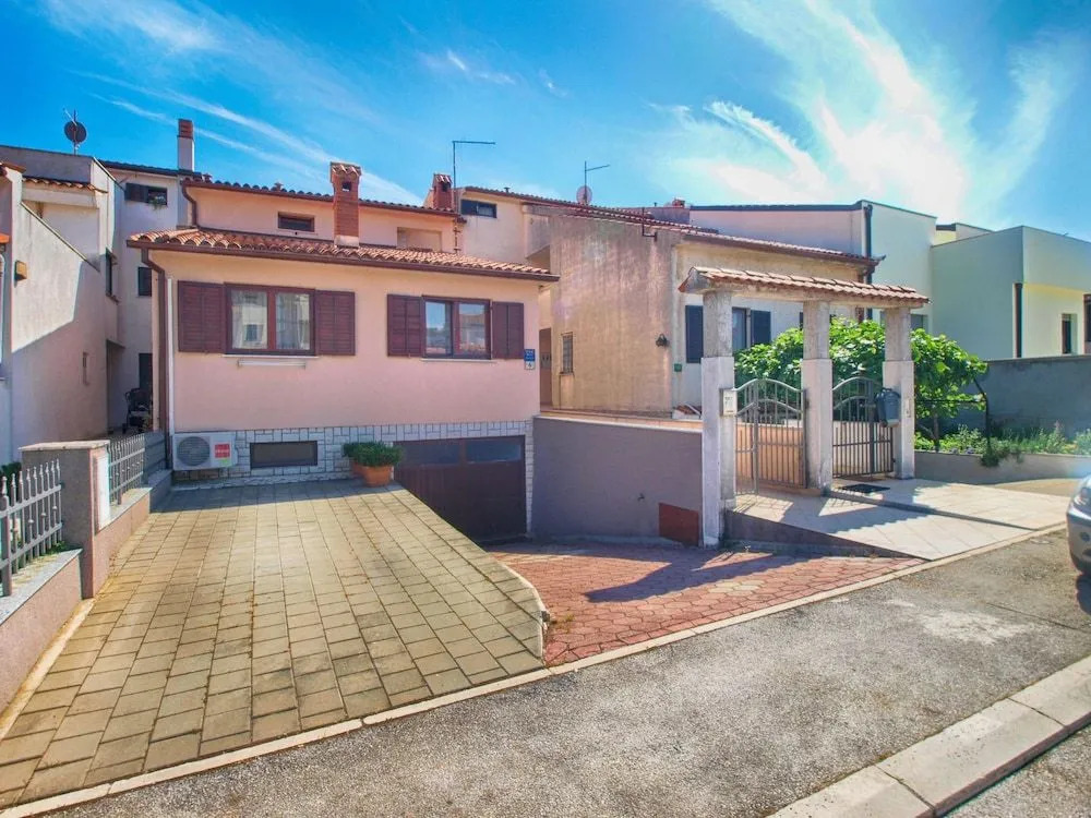 Apartment 1639