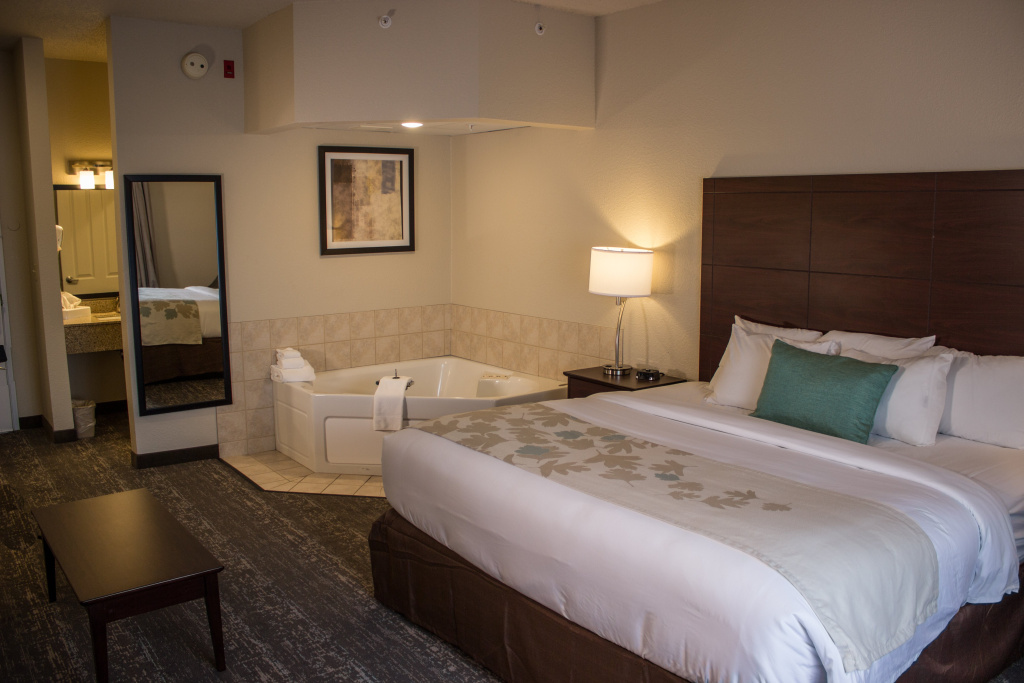 Cobblestone Suites - Oshkosh