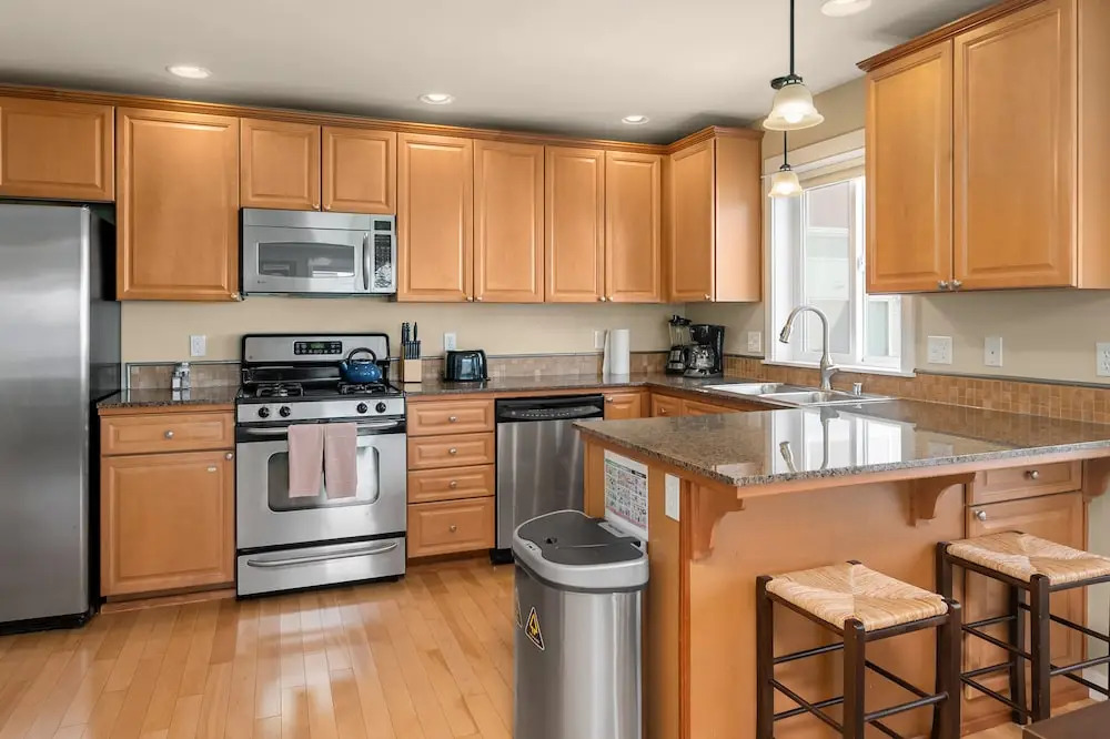 Seattle Vacation Home: Life's A Game