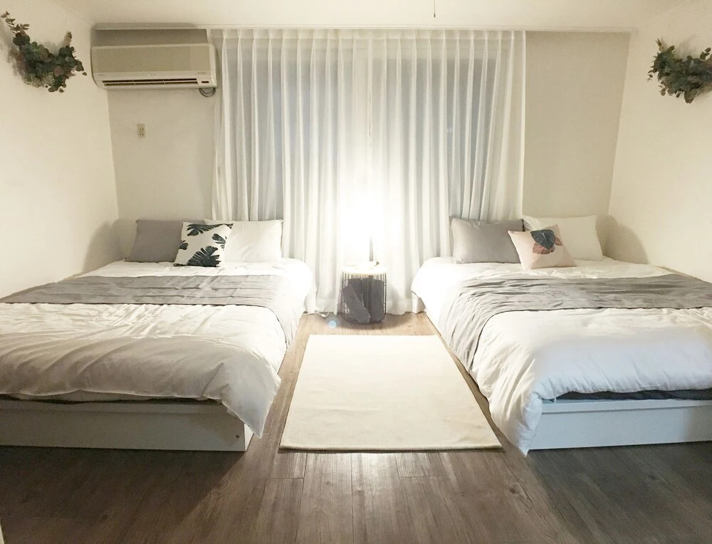 Sunny House Hongik snt 1mins