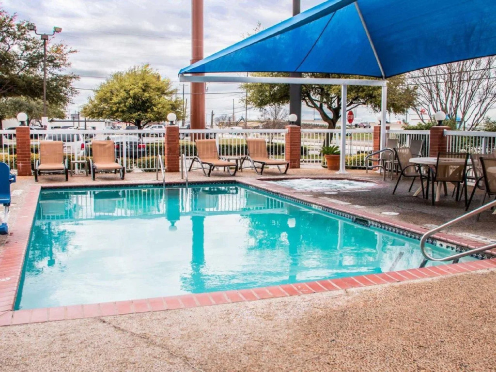 Quality Suites San Antonio Northeast