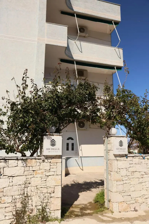 Michelle Apartments