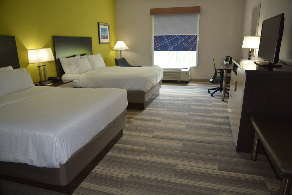 Holiday Inn Express & Suites Caryville by IHG