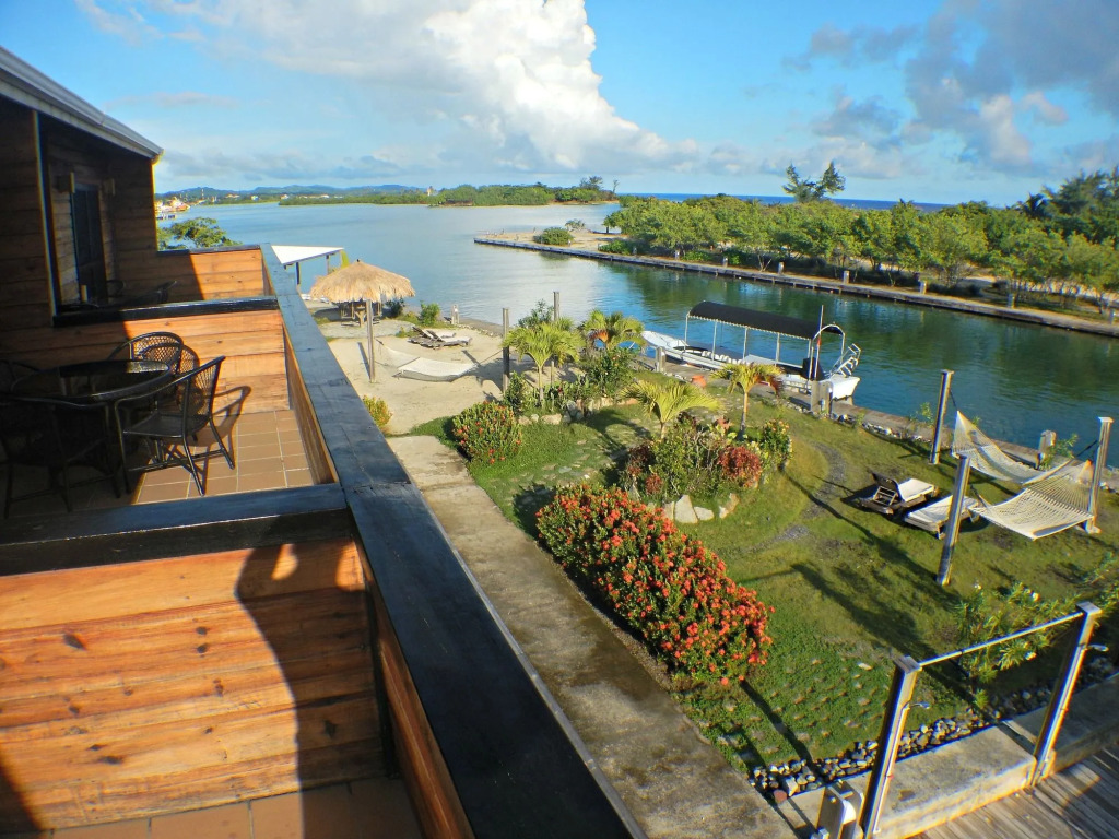 Barefoot Cay Resort