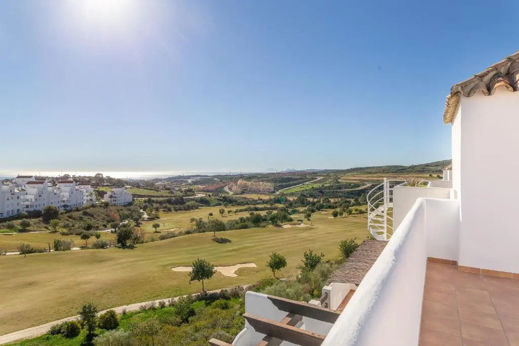 2266-Amazing newly furnished apt,on golf, sea view