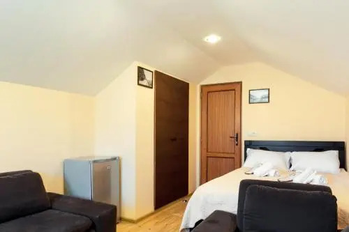 Guest house Qalaveri