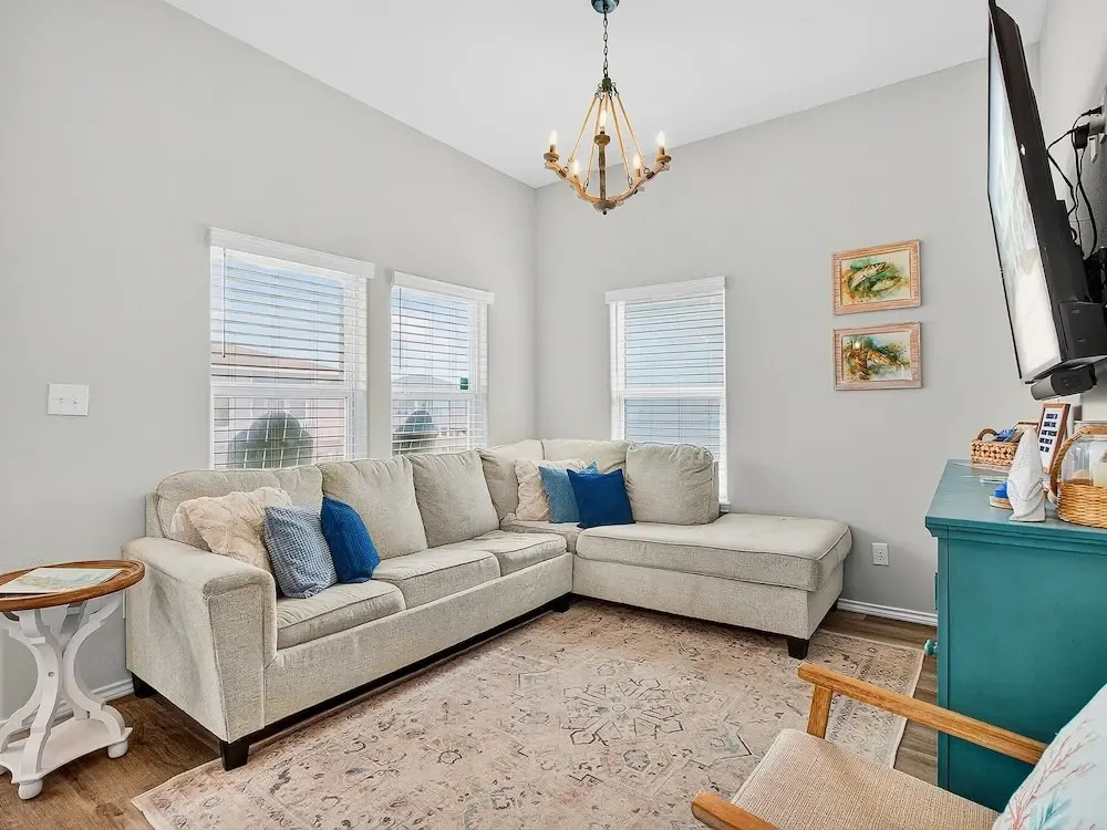 Turtle Cove 3 Bedroom Home by RedAwning