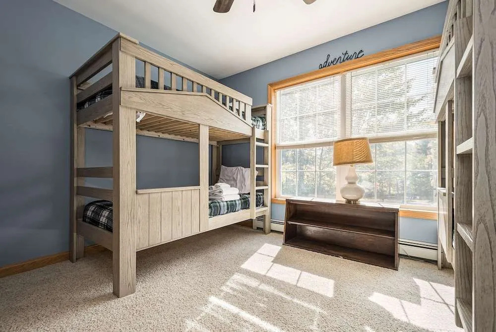 Four Cubs Cabin