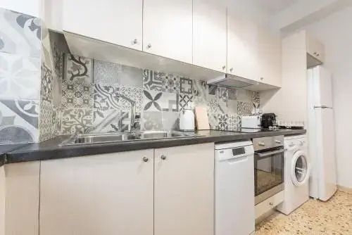 Bright apt in the heart of Athens
