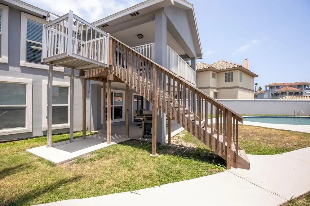 Private Home on the bay With Pool and Boat Slip!