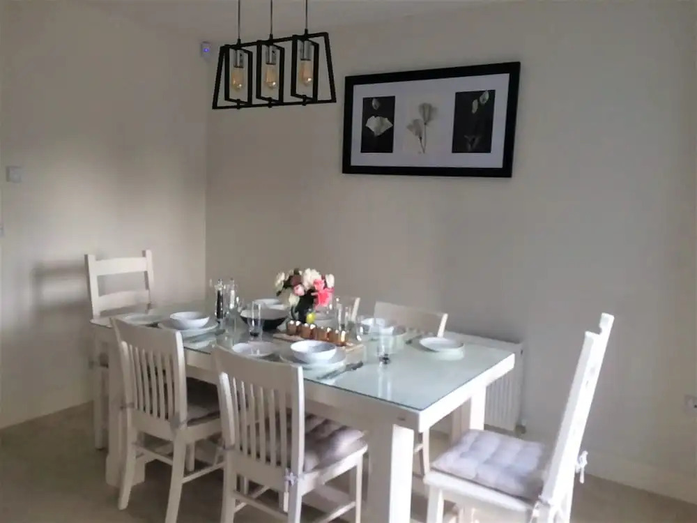 Rafterys Court